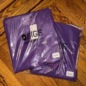 New in packaging Figs Ultra Violet scrub set- Catarina and Zamora 2.0